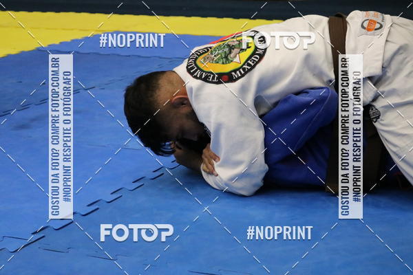 Buy your photos of the eventfight friends on Fotop