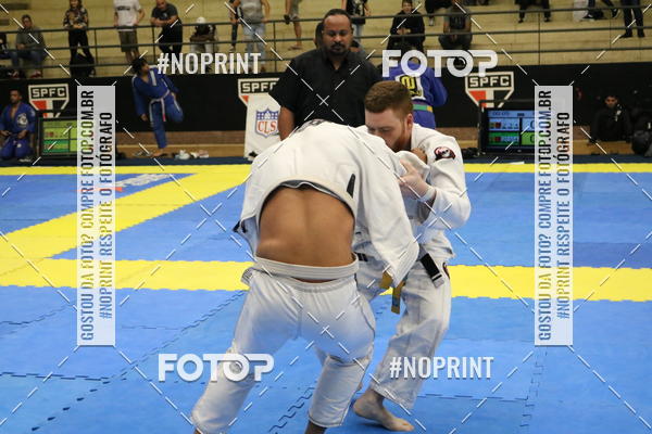 Buy your photos of the eventfight friends on Fotop