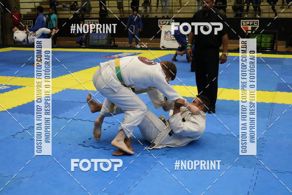 Buy your photos of the eventfight friends on Fotop