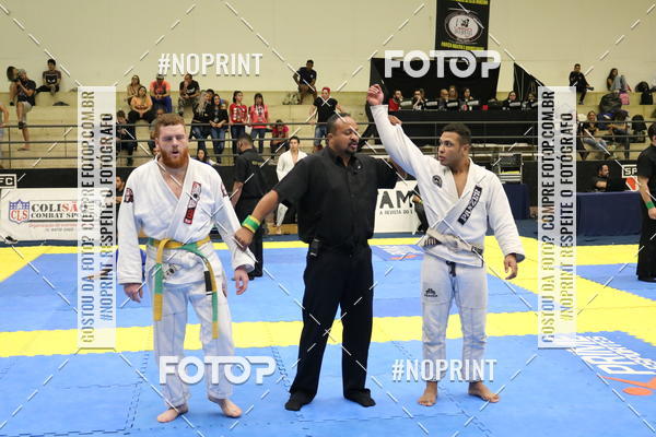 Buy your photos of the eventfight friends on Fotop