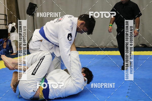 Buy your photos of the eventfight friends on Fotop