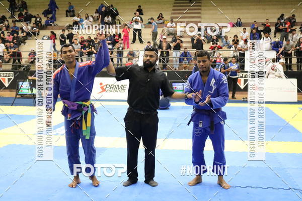 Buy your photos of the eventfight friends on Fotop