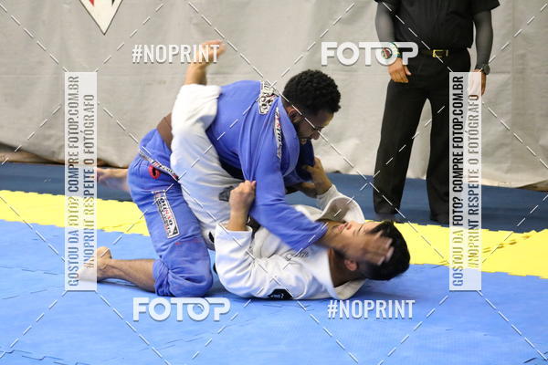 Buy your photos of the eventfight friends on Fotop