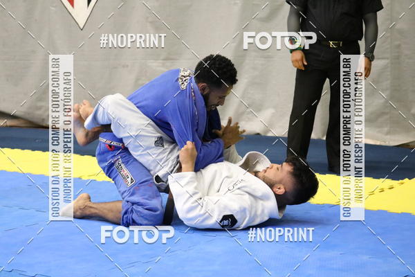 Buy your photos of the eventfight friends on Fotop