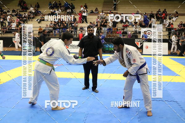 Buy your photos of the eventfight friends on Fotop