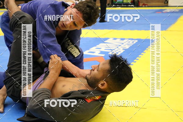 Buy your photos of the eventfight friends on Fotop