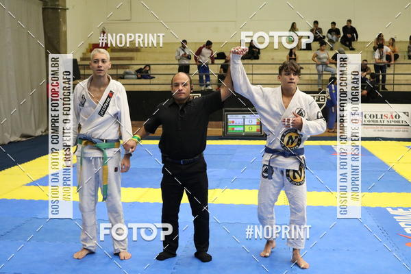 Buy your photos of the eventfight friends on Fotop