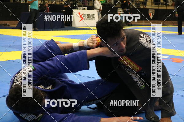 Buy your photos of the eventfight friends on Fotop