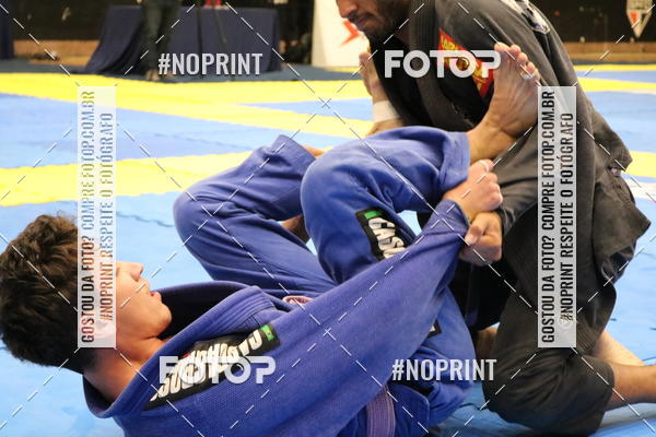 Buy your photos of the eventfight friends on Fotop