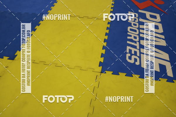 Buy your photos of the eventfight friends on Fotop