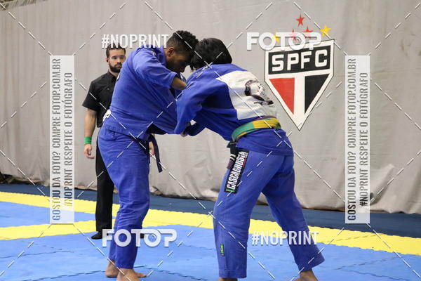 Buy your photos of the eventfight friends on Fotop