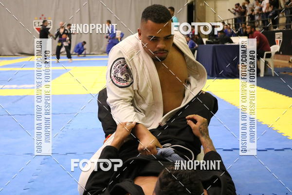 Buy your photos of the eventfight friends on Fotop