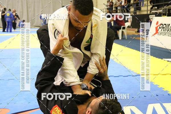 Buy your photos of the eventfight friends on Fotop