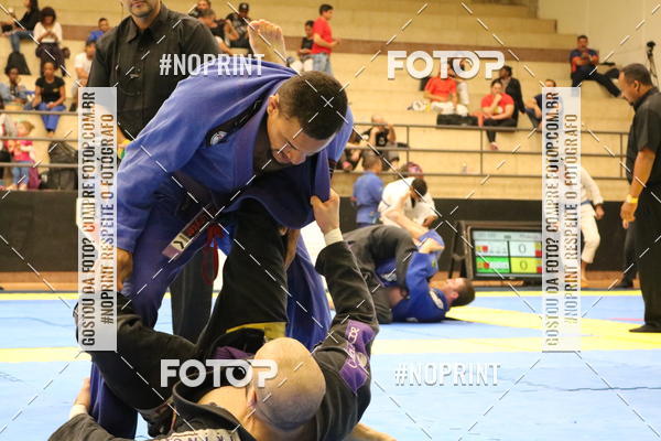 Buy your photos of the eventfight friends on Fotop