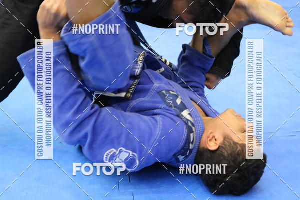 Buy your photos of the eventfight friends on Fotop