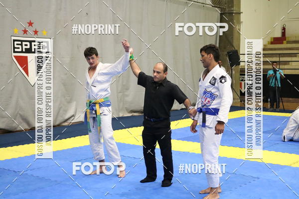 Buy your photos of the eventfight friends on Fotop