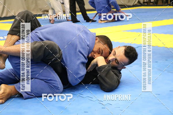 Buy your photos of the eventfight friends on Fotop