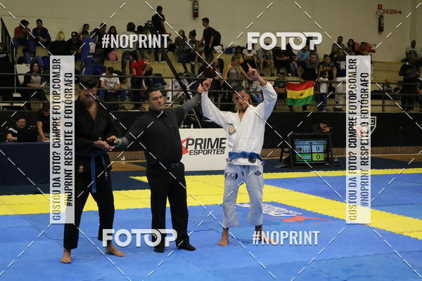 Buy your photos of the eventfight friends on Fotop