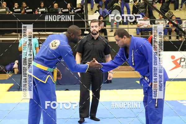 Buy your photos of the eventfight friends on Fotop