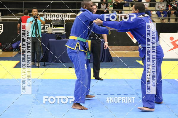 Buy your photos of the eventfight friends on Fotop