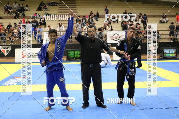 Buy your photos of the eventfight friends on Fotop