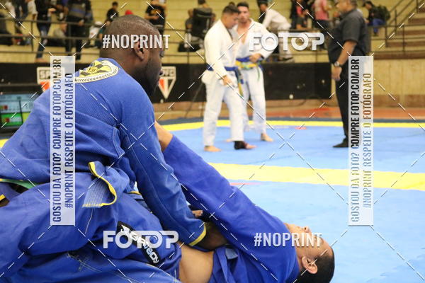 Buy your photos of the eventfight friends on Fotop