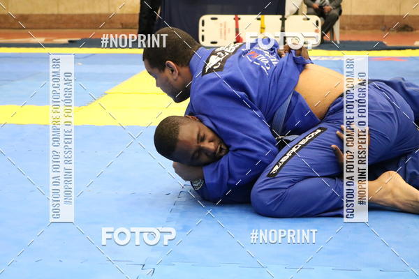 Buy your photos of the eventfight friends on Fotop