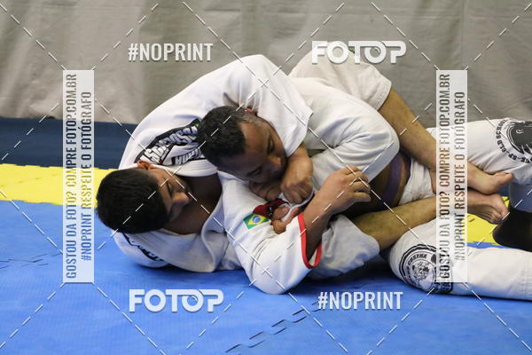 Buy your photos of the eventfight friends on Fotop