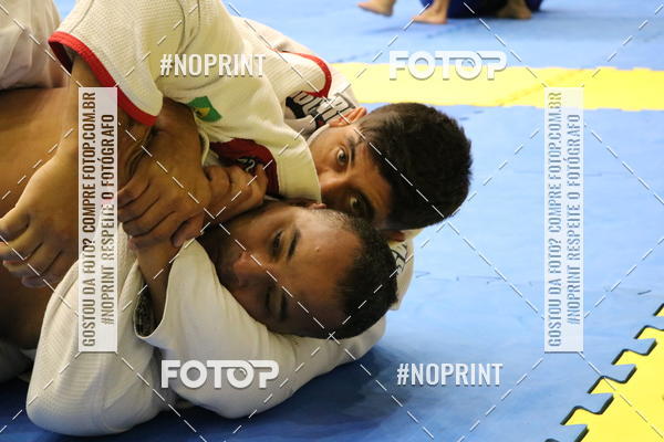 Buy your photos of the eventfight friends on Fotop