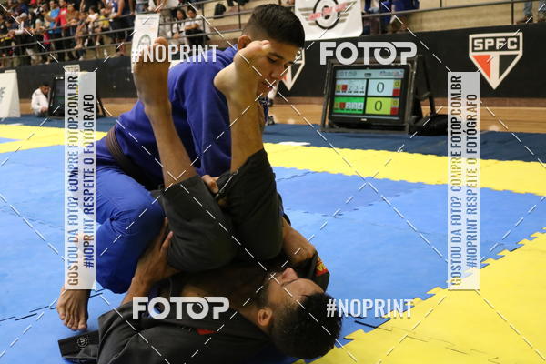 Buy your photos of the eventfight friends on Fotop