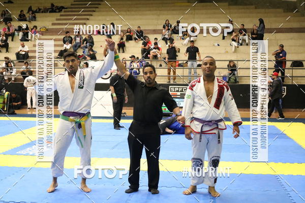 Buy your photos of the eventfight friends on Fotop