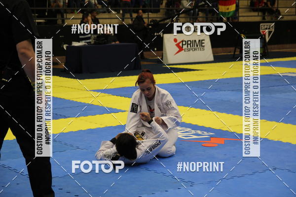 Acquista le foto dell'eventofight friends in Fotop