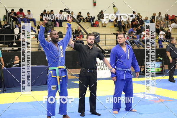 Buy your photos of the eventfight friends on Fotop