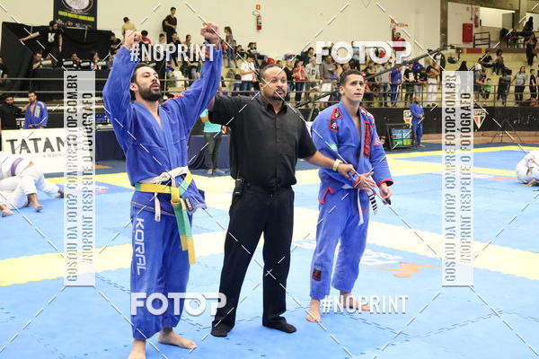 Buy your photos of the eventfight friends on Fotop