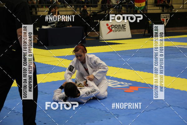 Acquista le foto dell'eventofight friends in Fotop