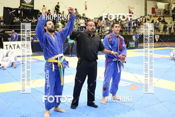 Buy your photos of the eventfight friends on Fotop