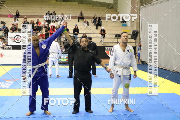 Buy your photos of the eventfight friends on Fotop