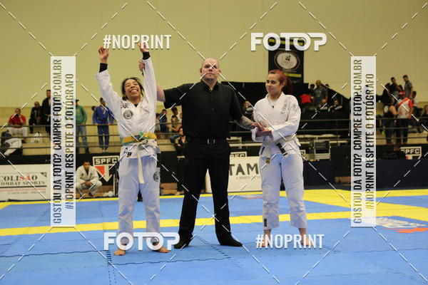 Acquista le foto dell'eventofight friends in Fotop