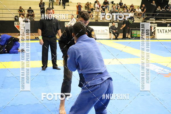 Buy your photos of the eventfight friends on Fotop