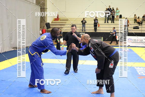 Buy your photos of the eventfight friends on Fotop