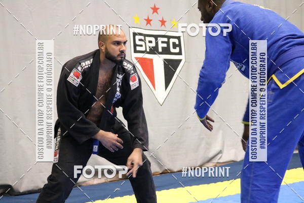 Buy your photos of the eventfight friends on Fotop