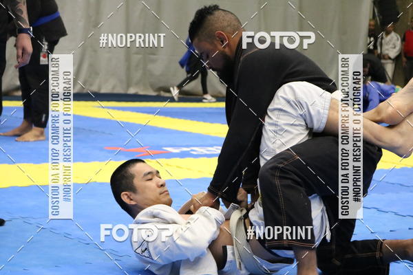 Buy your photos of the eventfight friends on Fotop