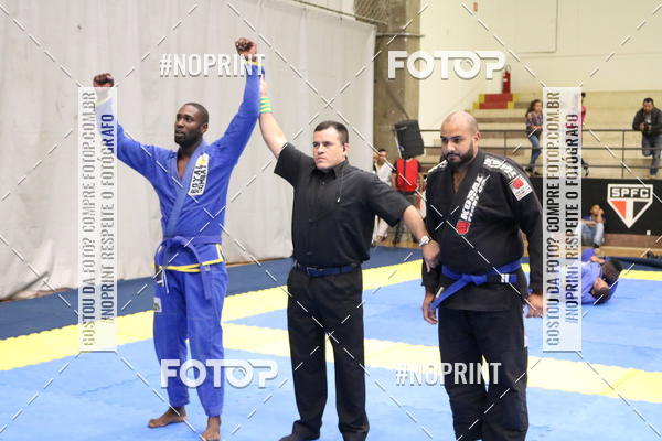 Buy your photos of the eventfight friends on Fotop