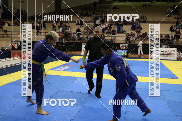 Buy your photos of the eventfight friends on Fotop