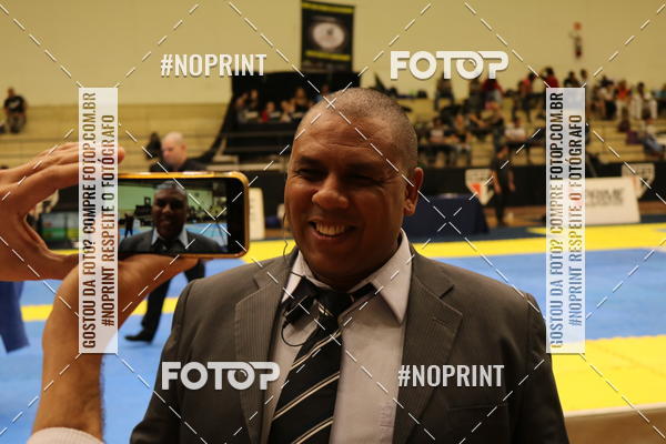 Buy your photos of the eventfight friends on Fotop