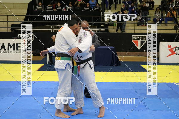 Buy your photos of the eventfight friends on Fotop