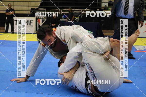 Buy your photos of the eventfight friends on Fotop