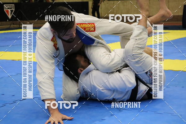 Buy your photos of the eventfight friends on Fotop