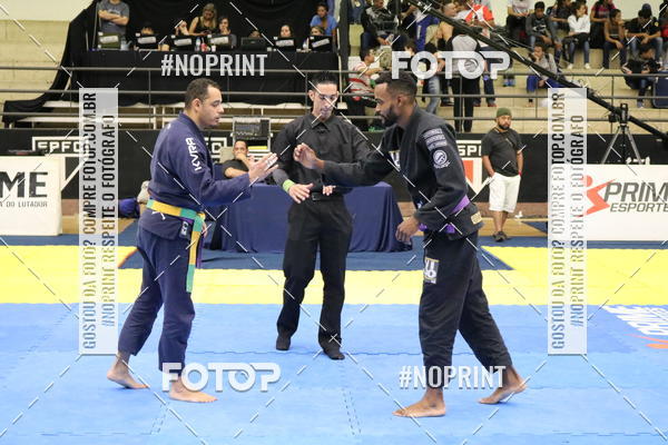 Buy your photos of the eventfight friends on Fotop