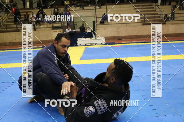 Buy your photos of the eventfight friends on Fotop